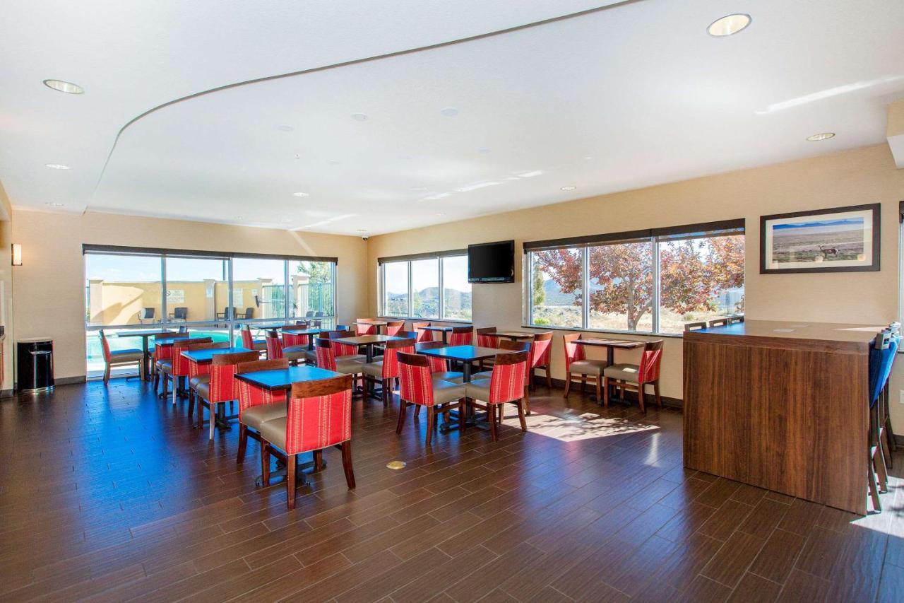 Comfort Suites Prescott Valley Extérieur photo